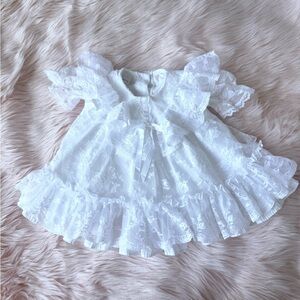MiniWorld White Lace Ruffled Hem Vintage Baby Dress Size 3 Months